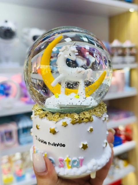 گوی موزیکال پمپی برفی یونیکورن