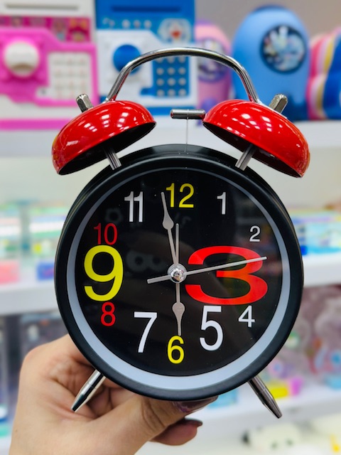 ساعت رومیزی فانتزی طرح کلاسیک